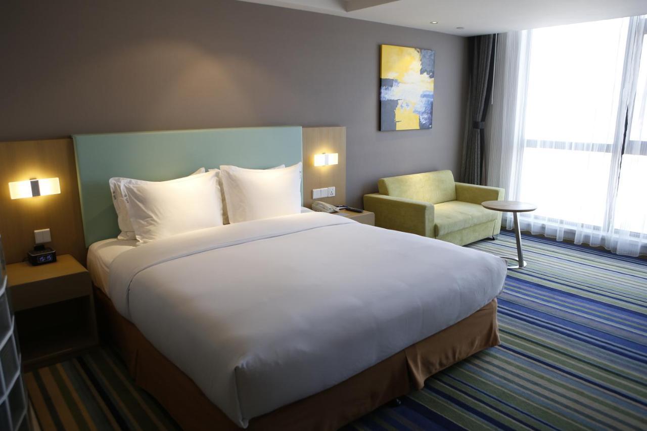 Holiday Inn Express Yingkou Onelong Plaza By Ihg Gaizhou Eksteriør billede
