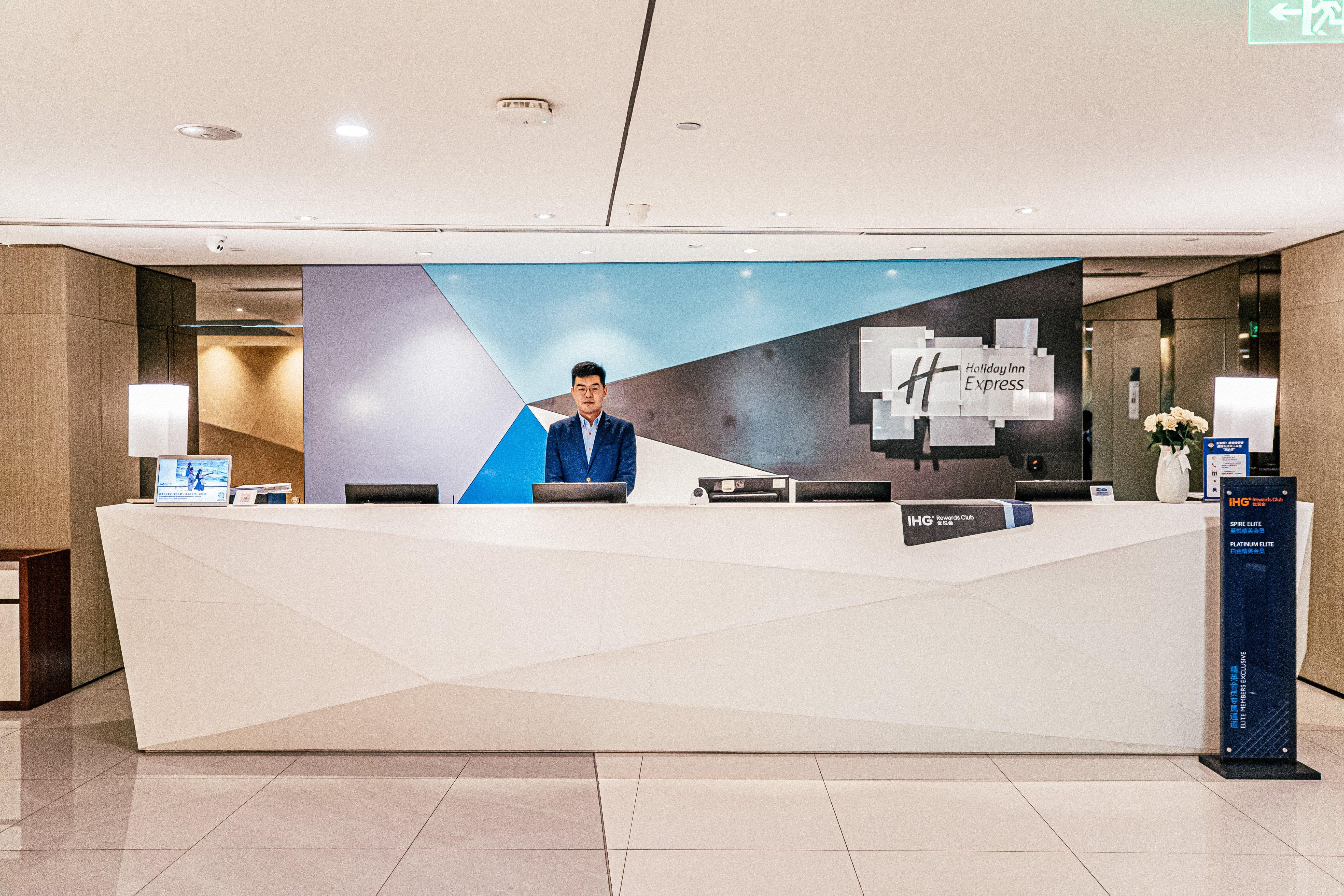 Holiday Inn Express Yingkou Onelong Plaza By Ihg Gaizhou Eksteriør billede